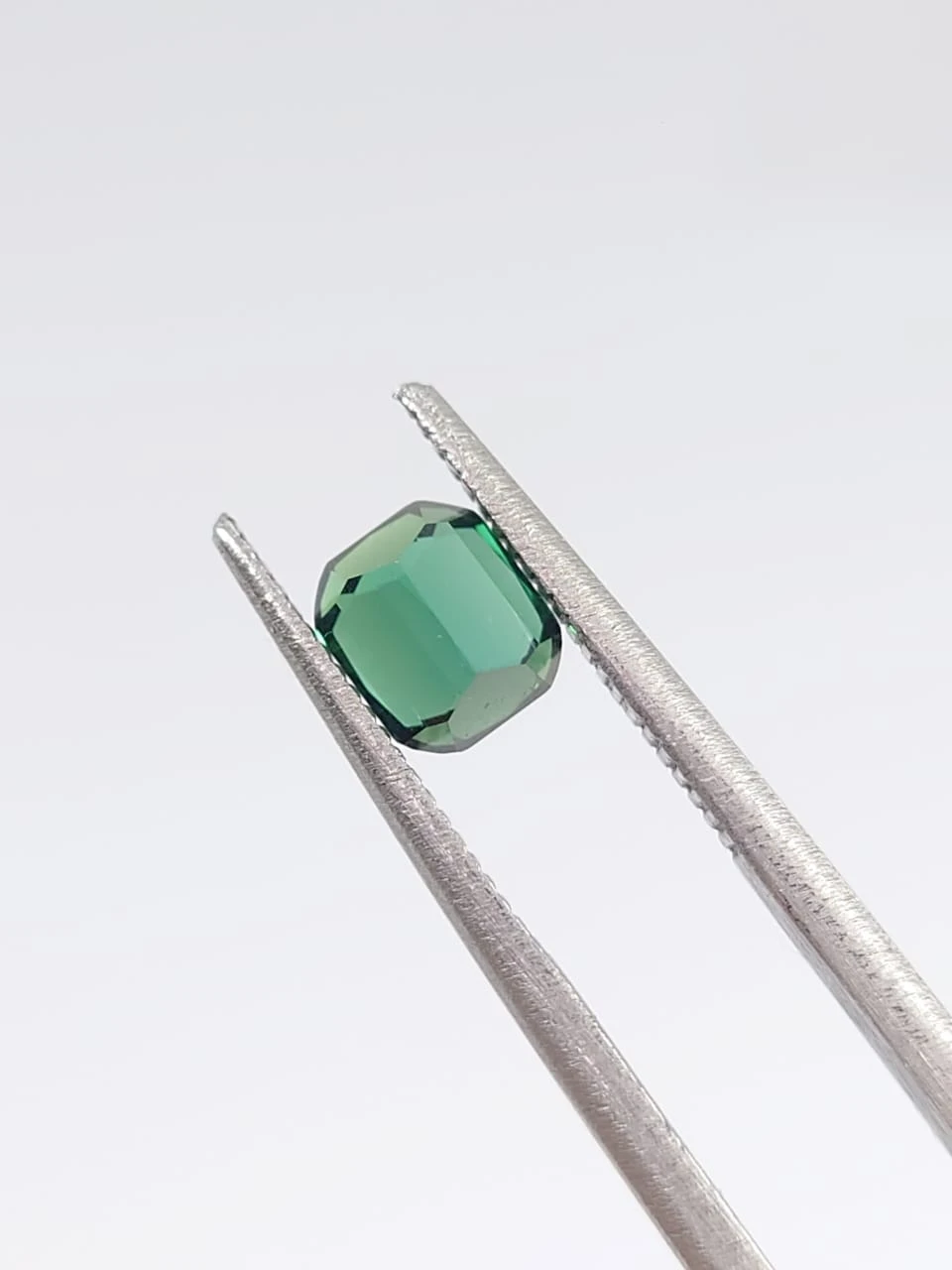 0.9ct Natural Green Tourmaline Cushion Cut Loose Gemstone from Afghanistan — view 4